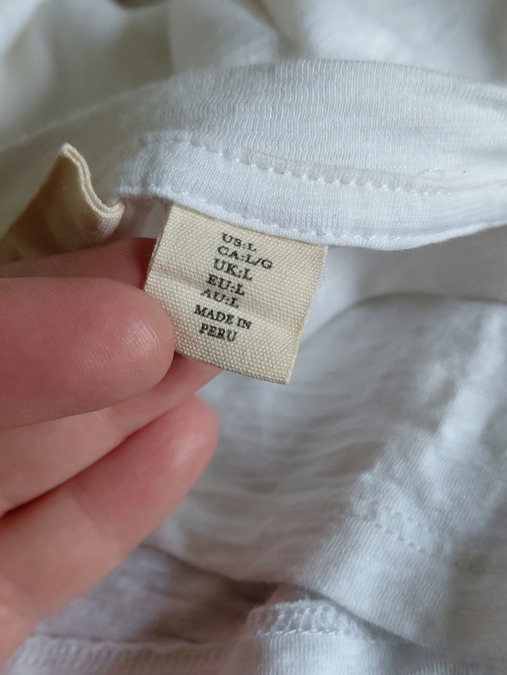 Christian Siriano White Short-Sleeve Pocket Tee - Picture 5 of 10